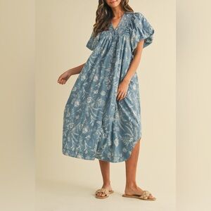 NWT Anniewear Lyla Floral Chambray Smocked Button front dress XL